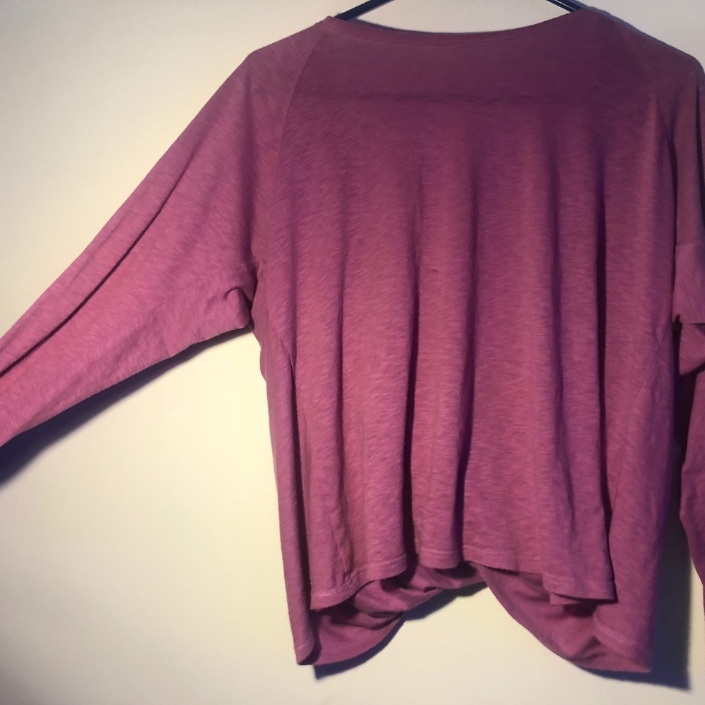 Fabletics sexy backless casual workout shirt